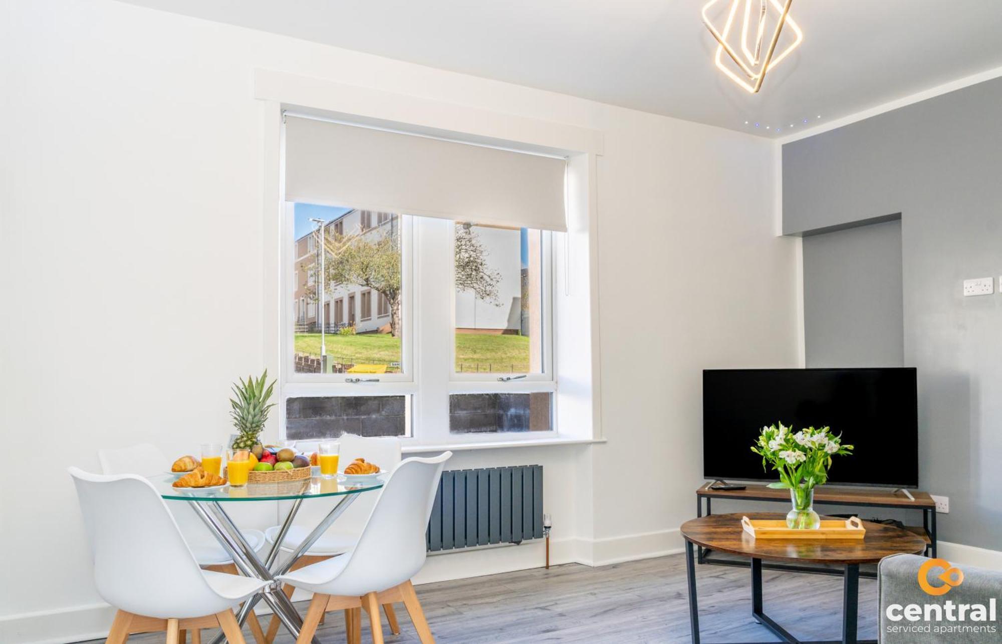 Central Serviced Apartments - 2 Bedroom - Free Street Parking - Fast Wifi - Smart Tvs In All Rooms - Ground Level - Family Neighbourhood - 3 X Double Beds - Heating 24-7 - Trade Stays - Weekly & Monthly Offers Dundee Exteriér fotografie