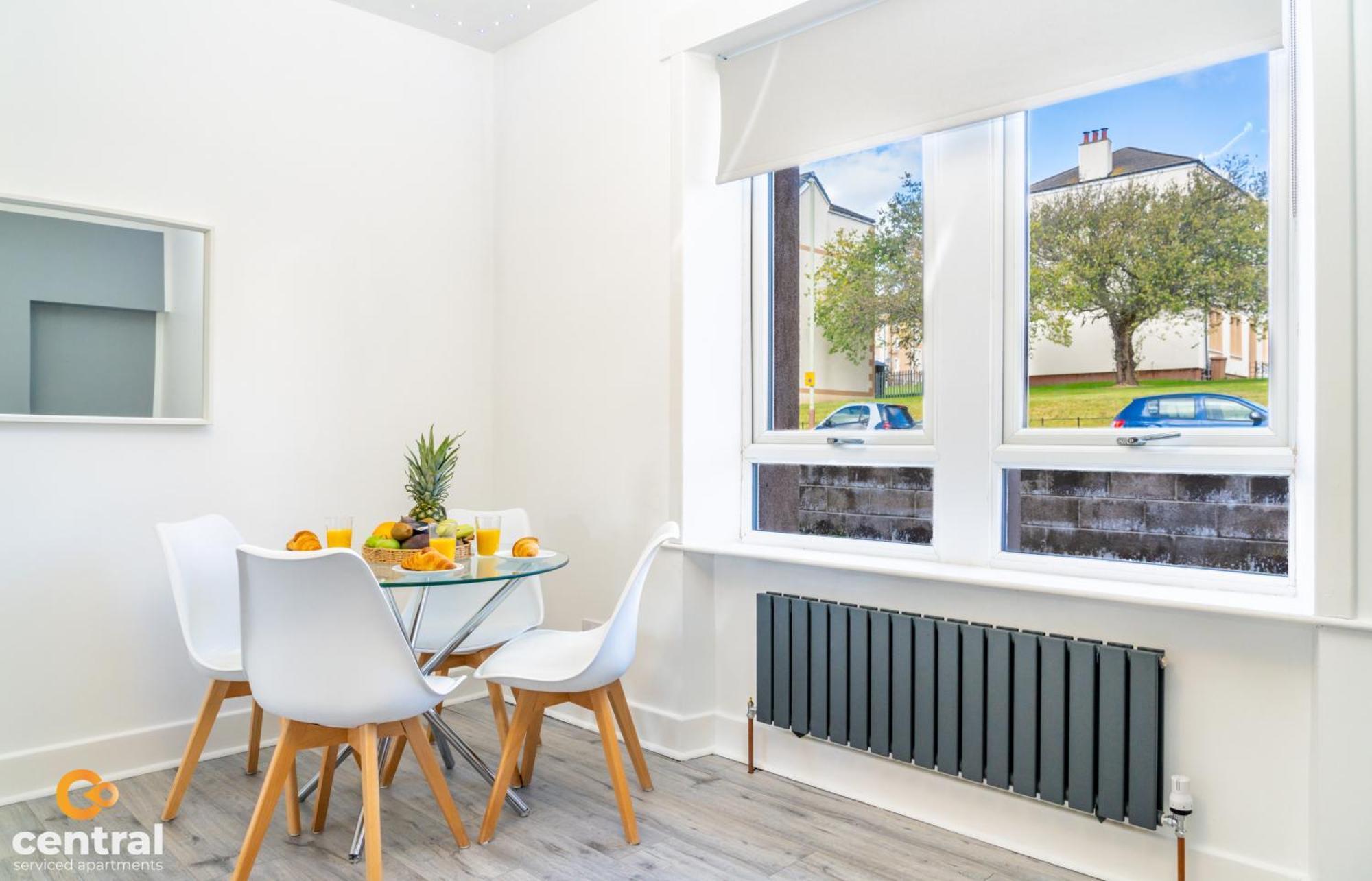 Central Serviced Apartments - 2 Bedroom - Free Street Parking - Fast Wifi - Smart Tvs In All Rooms - Ground Level - Family Neighbourhood - 3 X Double Beds - Heating 24-7 - Trade Stays - Weekly & Monthly Offers Dundee Exteriér fotografie