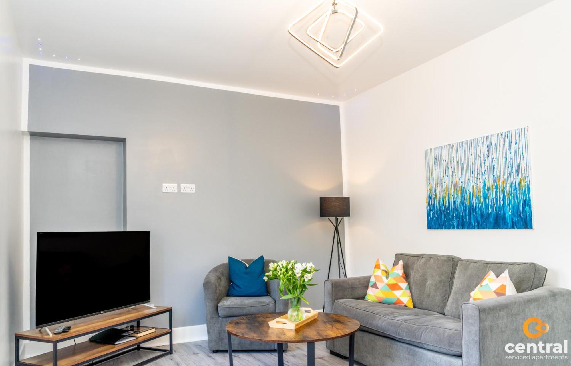 Central Serviced Apartments - 2 Bedroom - Free Street Parking - Fast Wifi - Smart Tvs In All Rooms - Ground Level - Family Neighbourhood - 3 X Double Beds - Heating 24-7 - Trade Stays - Weekly & Monthly Offers Dundee Exteriér fotografie
