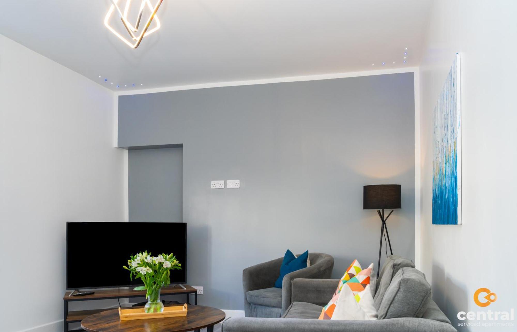 Central Serviced Apartments - 2 Bedroom - Free Street Parking - Fast Wifi - Smart Tvs In All Rooms - Ground Level - Family Neighbourhood - 3 X Double Beds - Heating 24-7 - Trade Stays - Weekly & Monthly Offers Dundee Exteriér fotografie